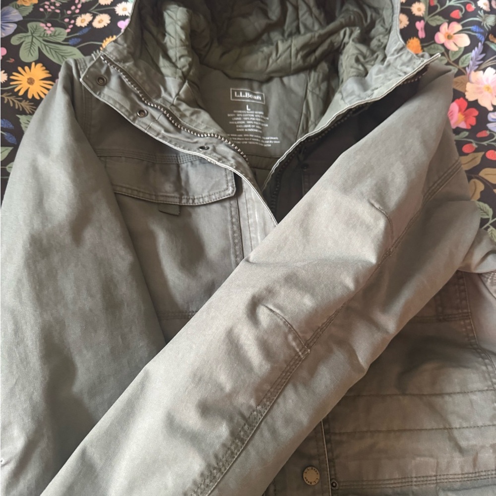 L.L. Bean Women's Heavy Thick Water resistantQuilted winter Coat Army Green EUC - Picture 3 of 10